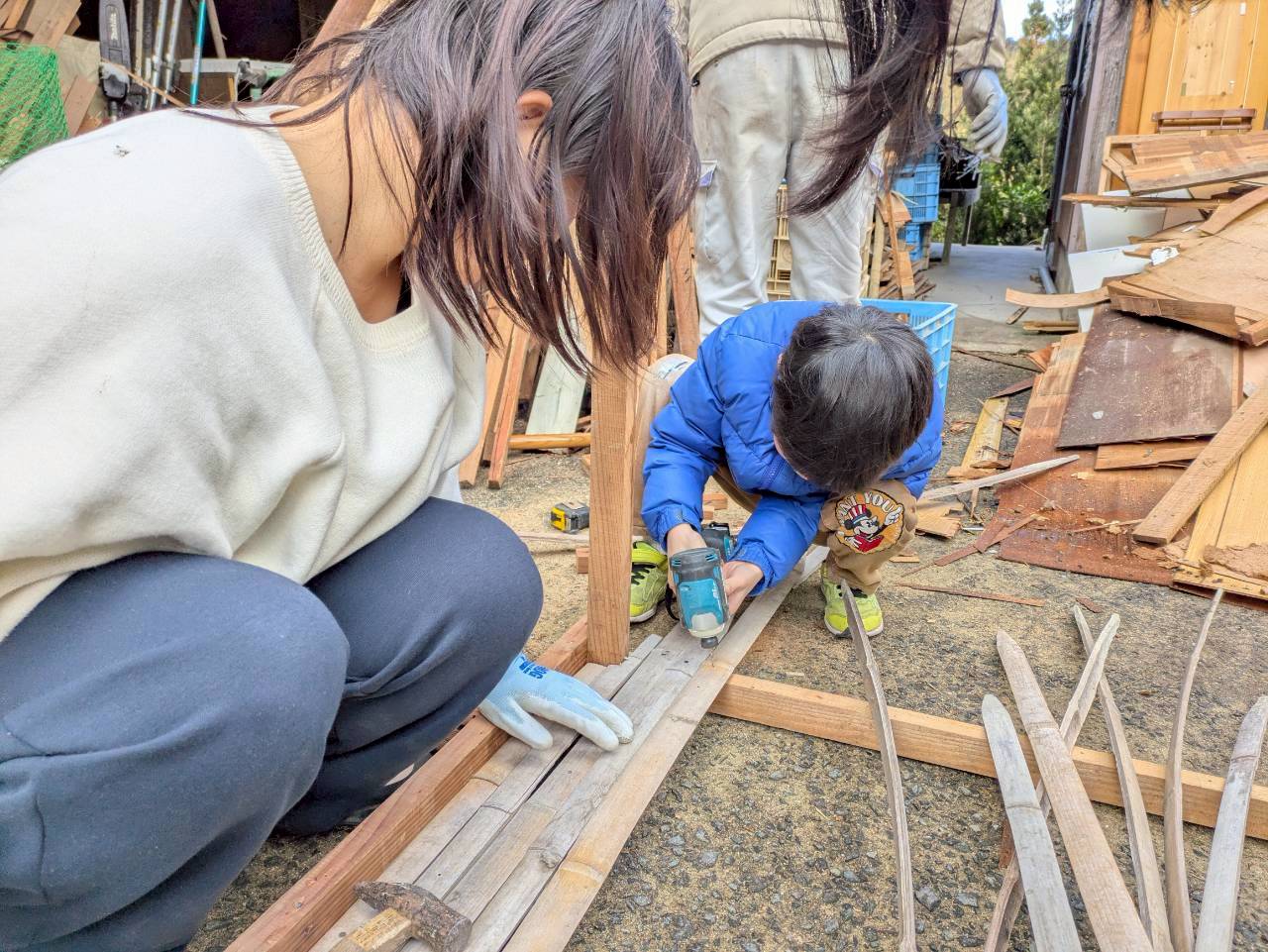 LINE_ALBUM_2026211 鶏小屋づくり_260224_2