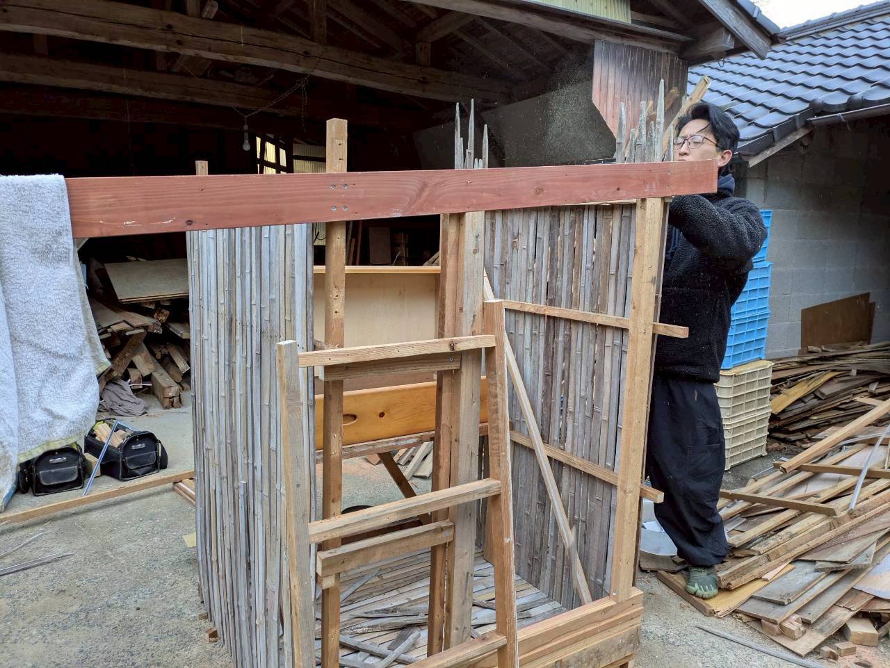 LINE_ALBUM_2026211 鶏小屋づくり_260224_5